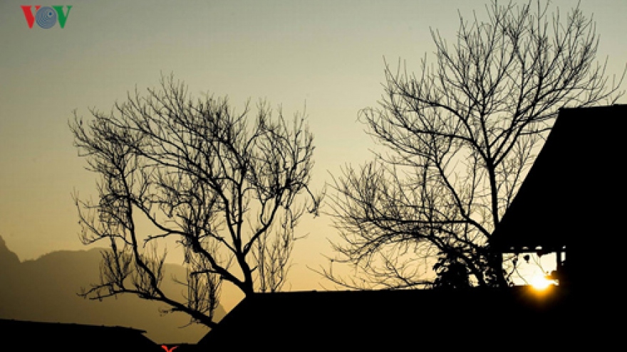 Sunrise reveals stunning beauty of the northwest