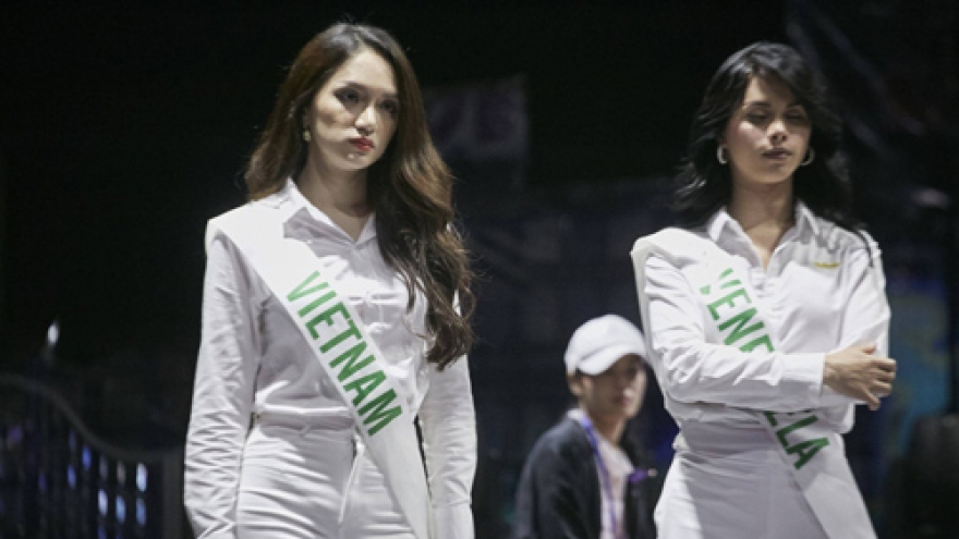 Huong Giang, other Miss Int’l Queen contestants prepare for finale