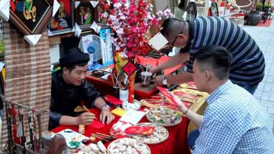 Street of calligraphers opens in HCM City