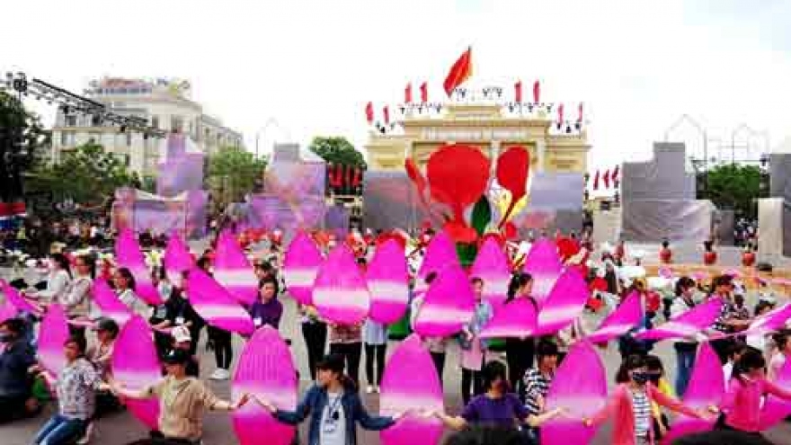 Red Flamboyant Flower Festival of Haiphong