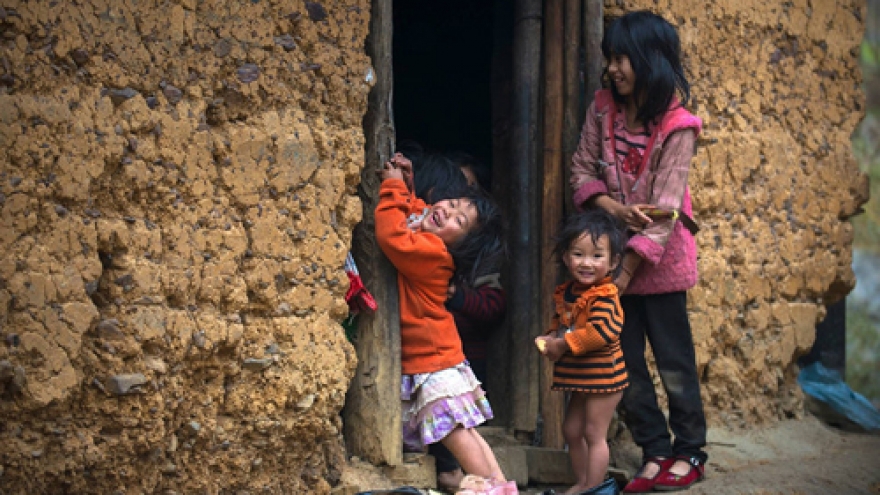 Photos capture beauty of children of Moc Chau Plateau