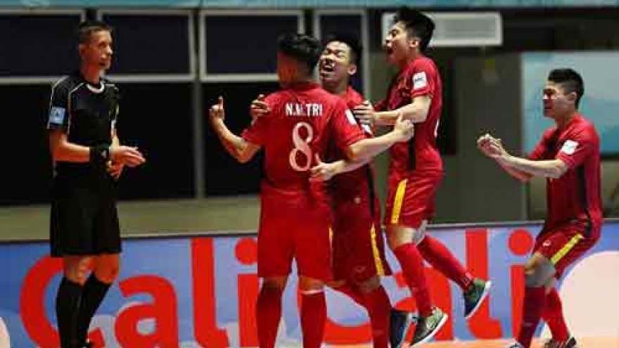 Vietnam beats Guatemala 4-2 in Futsal World Cup