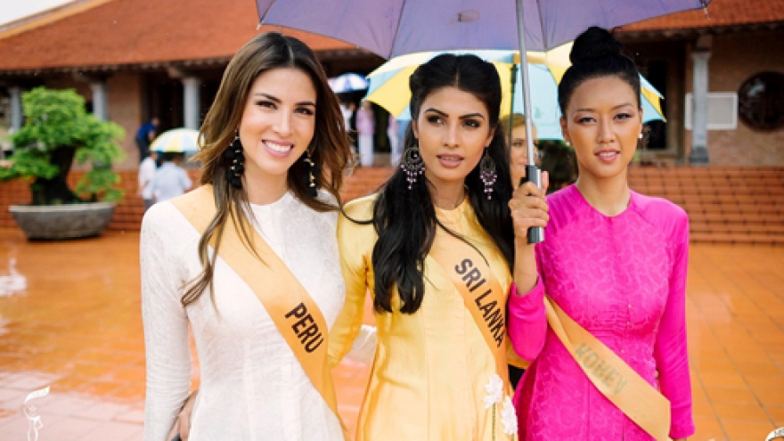 Miss Grand contestants plant trees on Phu Quoc Island