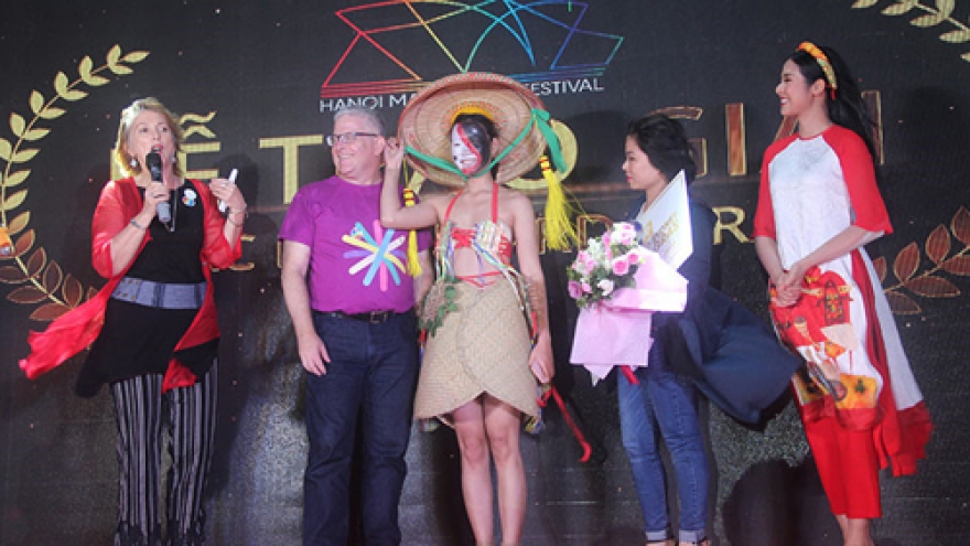 Photos of first-ever Hanoi Mardi Gras