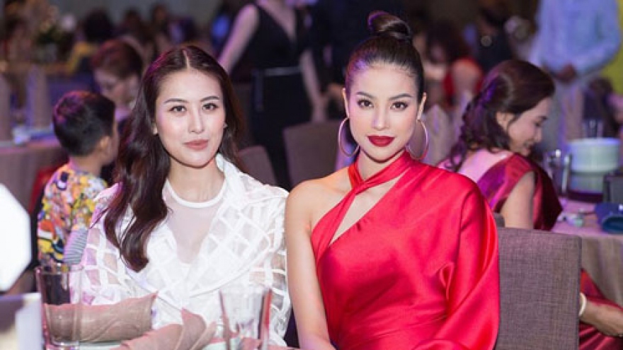 Celebrities gather for HCM City cosmetics event