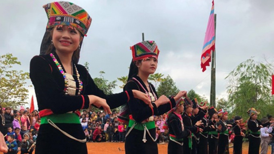 Kho Mu festival welcomes new crops