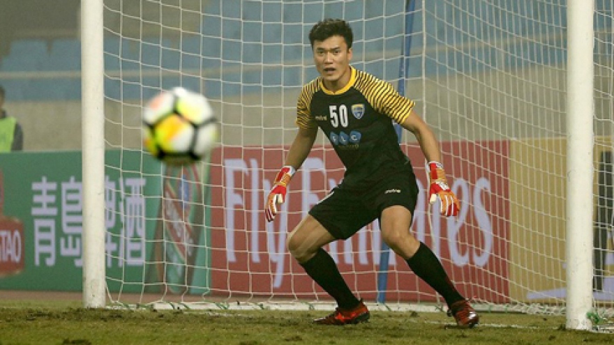 Vietnam U23 keepers vie for the gloves at Asian Games