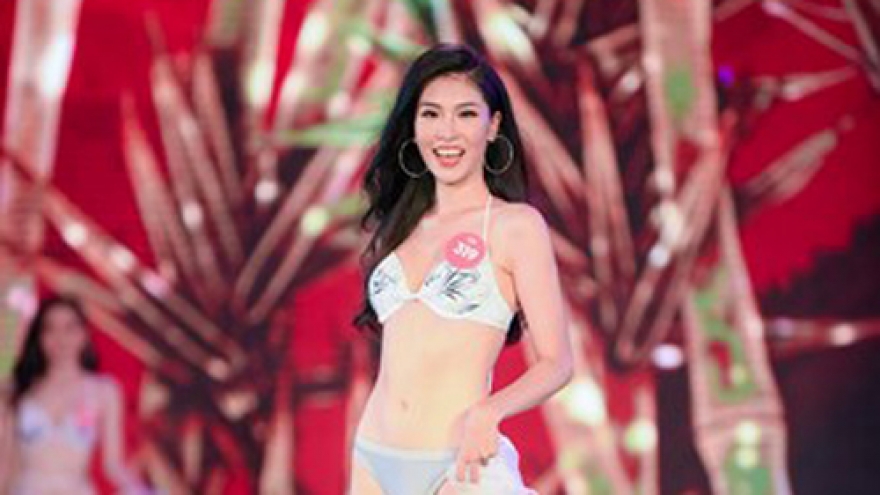 Northern contestants sizzle in swimsuits