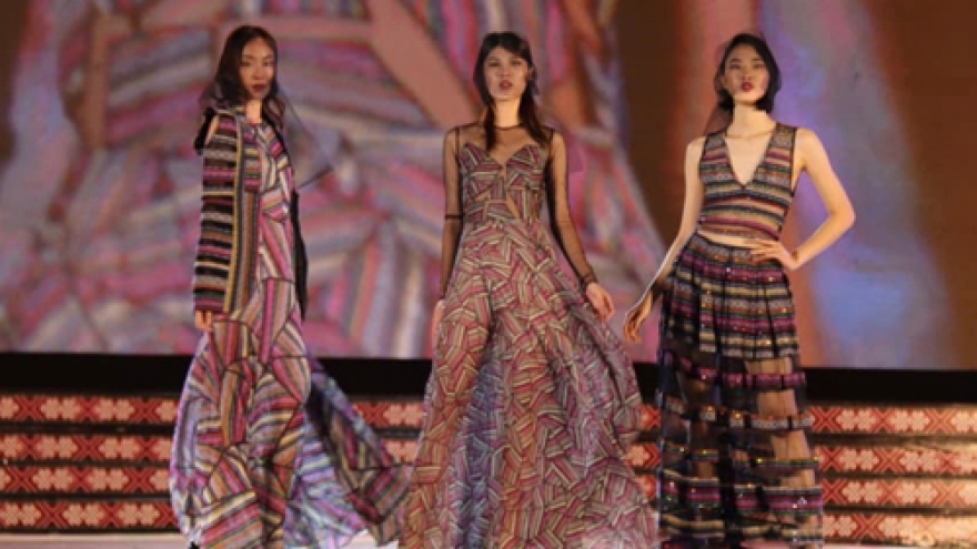 Brocade fashion takes centre stage in Central Highlands festival