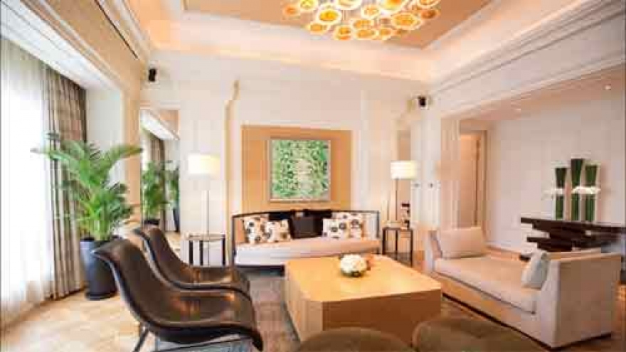 Here’s a peek into Obama’s grand suite in HCM City