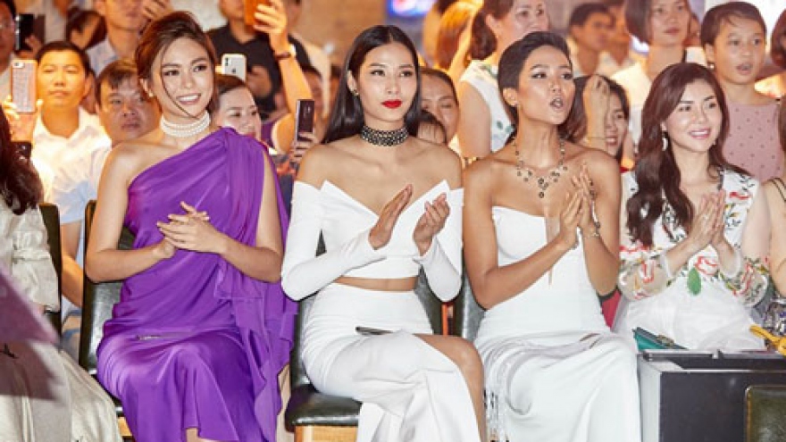 Top 3 of Miss Universe Vietnam 2017 meet in Phu Quoc
