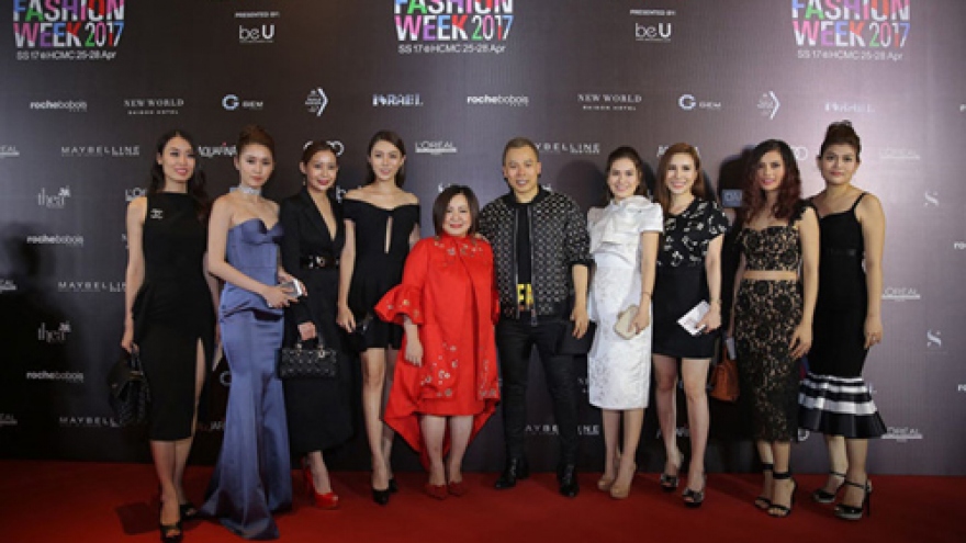Celebrities sparkle at Vietnam Fashion Week