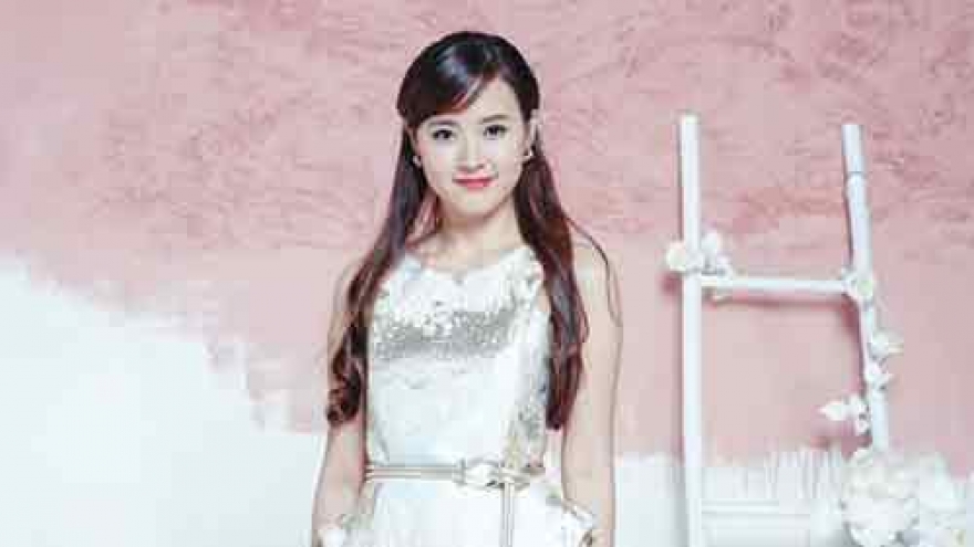 Celebs flock to Phuong My fashion store opening 