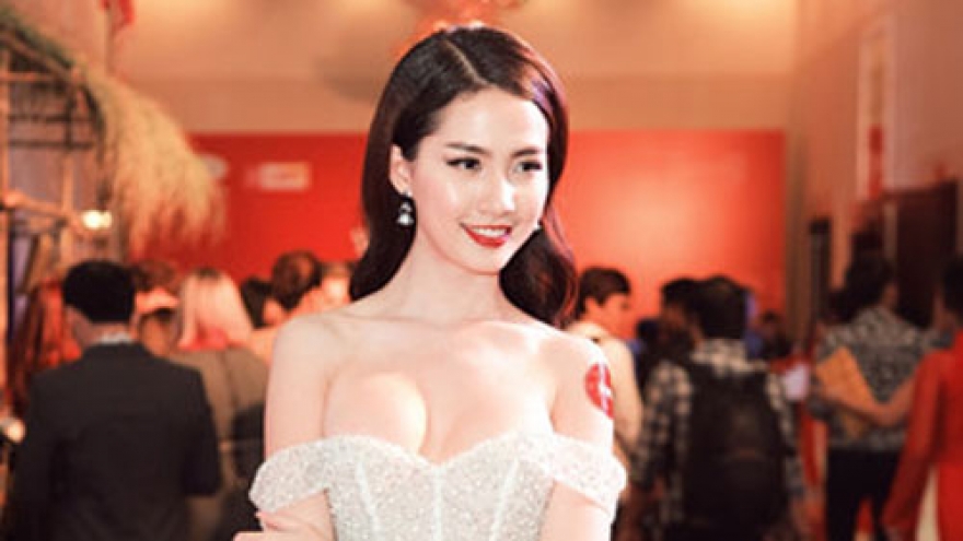 Phan Thi Mo graceful in HCM City event