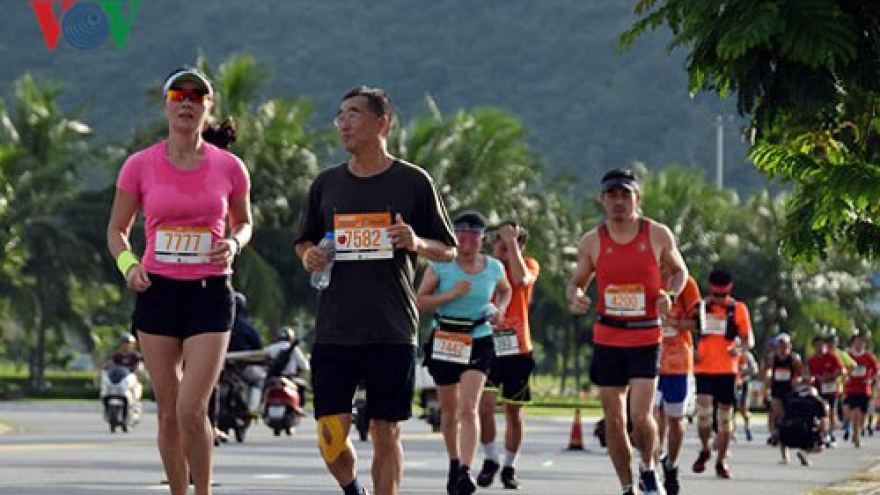 Over 7,000 athletes run Danang Int’l Marathon 2018
