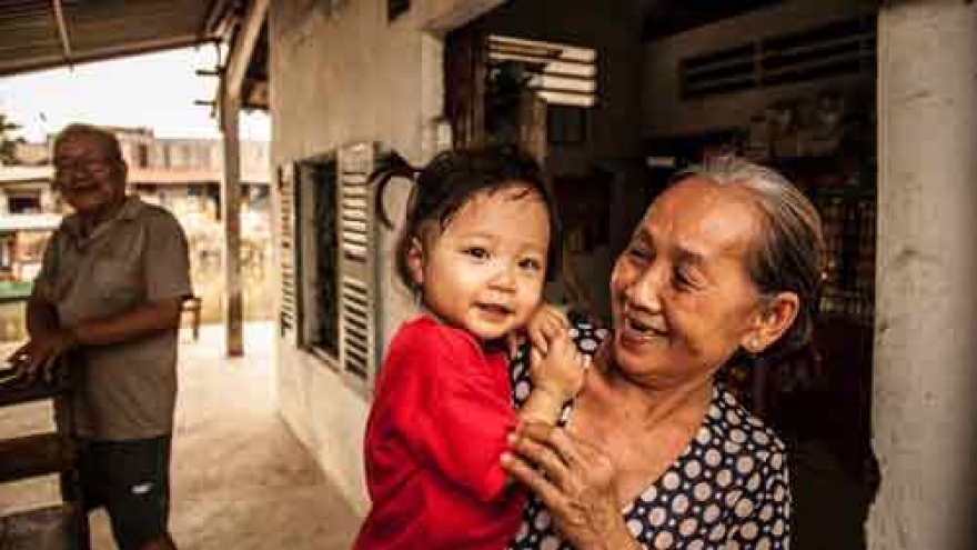Mekong daily life through the lens of foreign tourist 