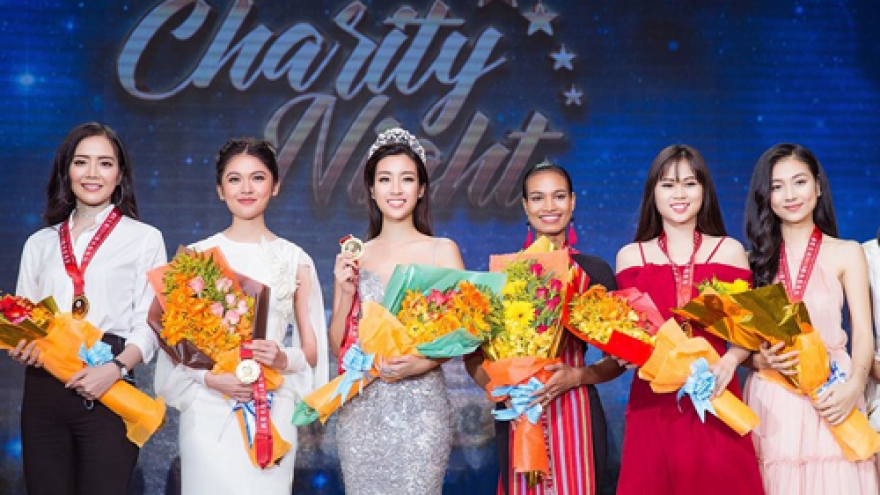 My Linh sparkles in HCM City charity event