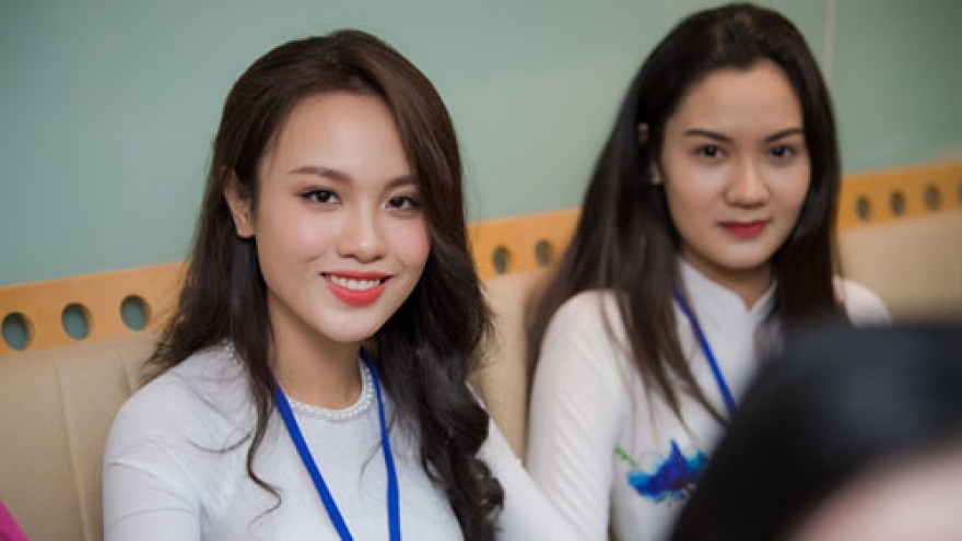 
        Outstanding faces at Miss Vietnam 2018’s southern regional final
                          
                      