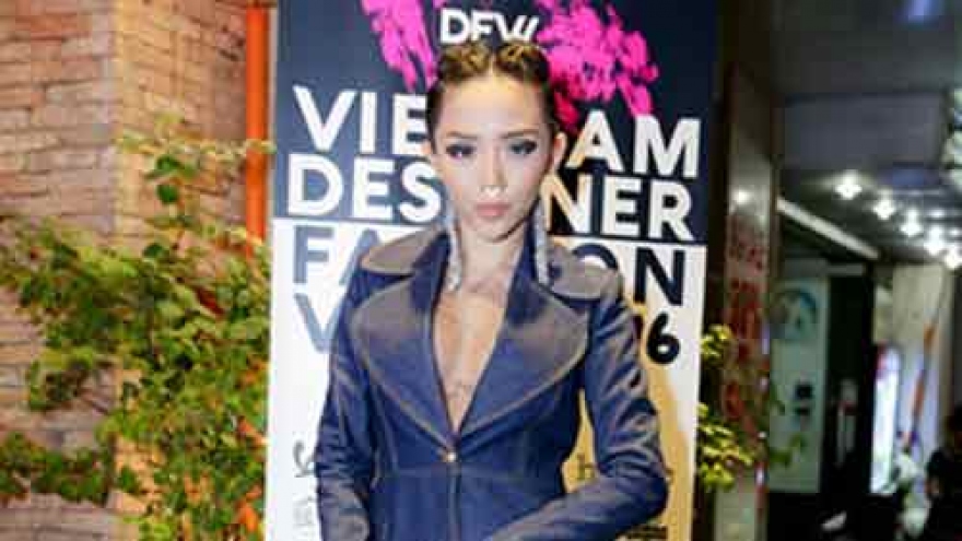 Stars turn out in waves for Vietnam Designer Fashion Week 2016