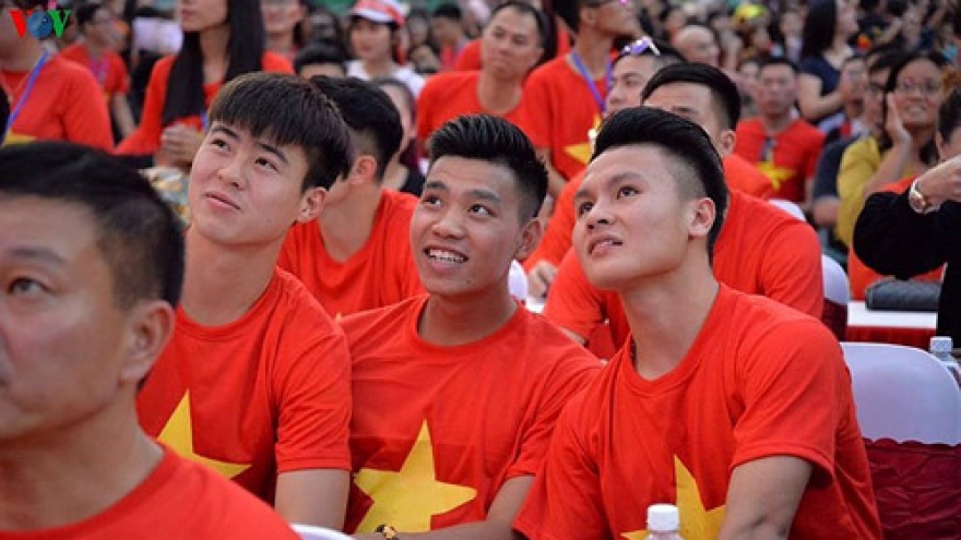 Vietnam U23 football stars receive hearty welcome in HCM City