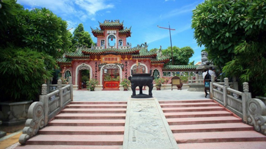 Must-see old assembly halls in Hoi An