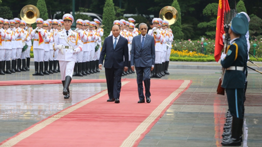Welcoming ceremony for Malaysian PM in Hanoi