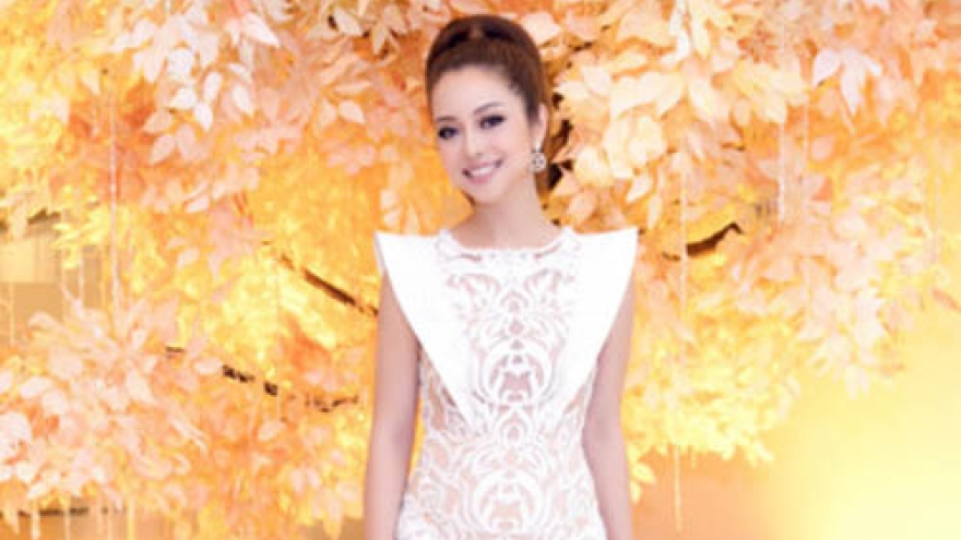 Jennifer Pham shines in HCM City event