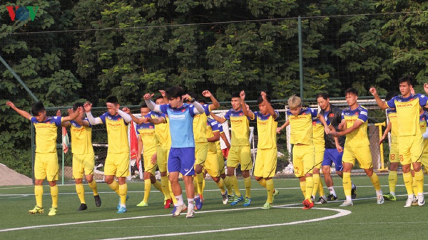 National team squads hold first training sessions in Hanoi