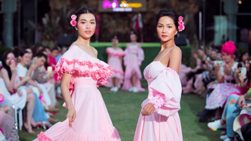 Beauty queens assemble to take part in HCM City fashion show