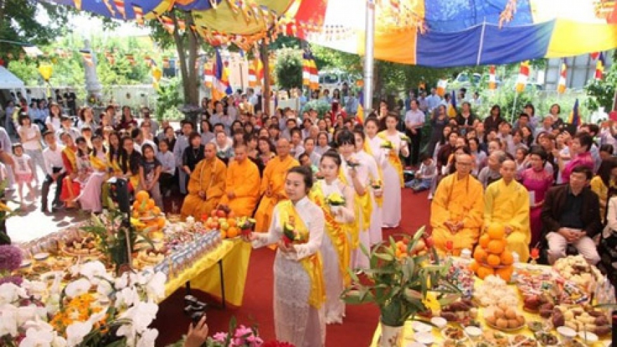 OVs in Germany celebrate Buddha’s birthday