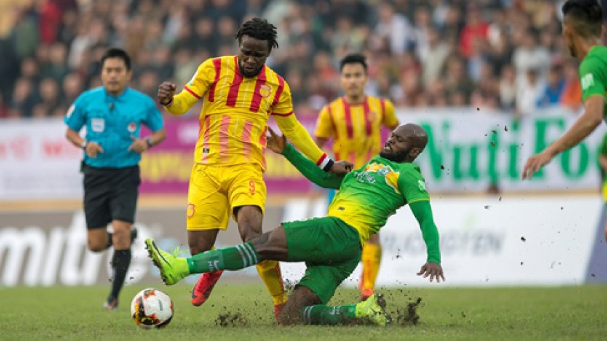 Nam Dinh held 0-0 by Can Tho in V-League 2018