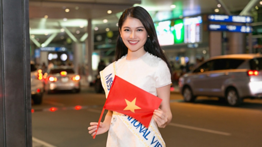 Thuy Dung jets off to Japan for Miss International 2017 pageant