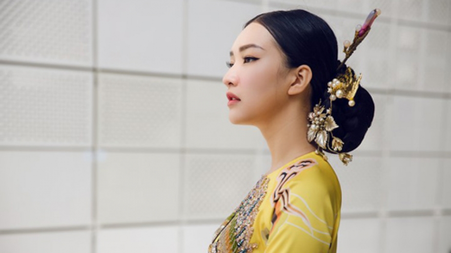 Ngoc Tran dazzles at Seoul Fashion Week