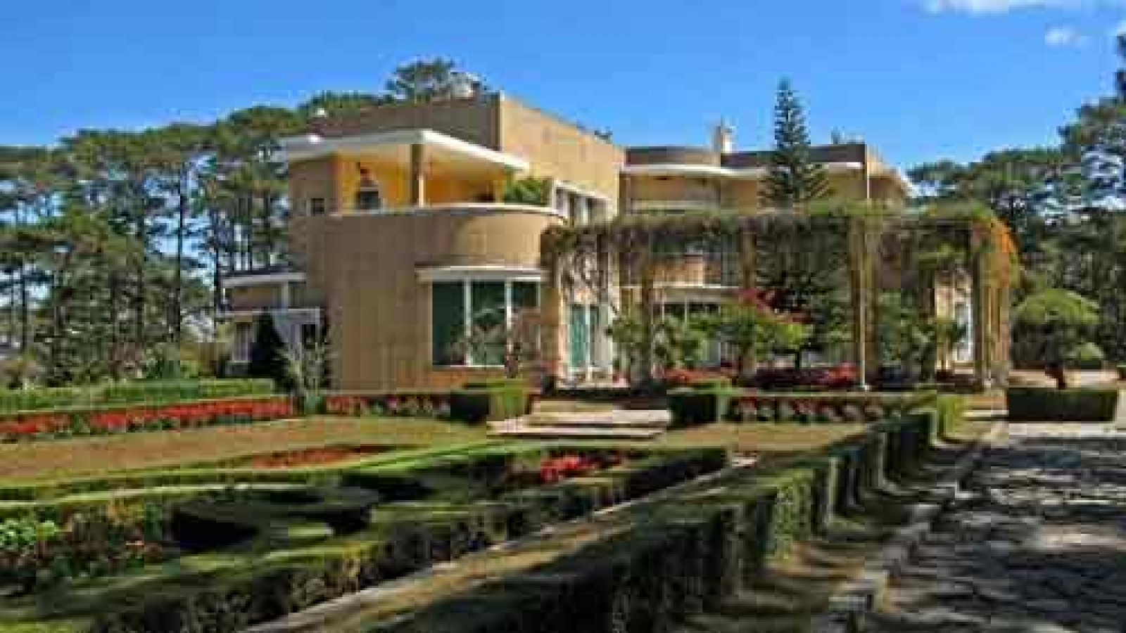 In photos: 7 residences of King Bao Dai 