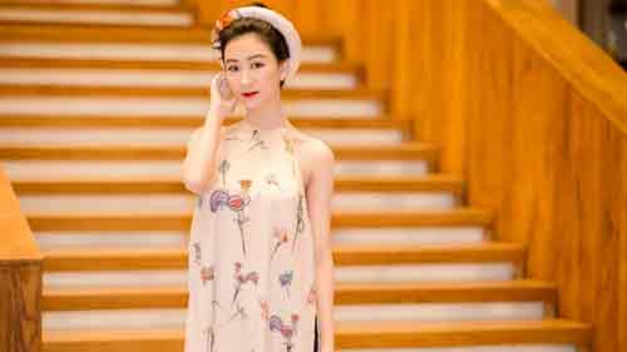 Ha Thu shows off Ao Dai designs by Thuy Nguyen 
