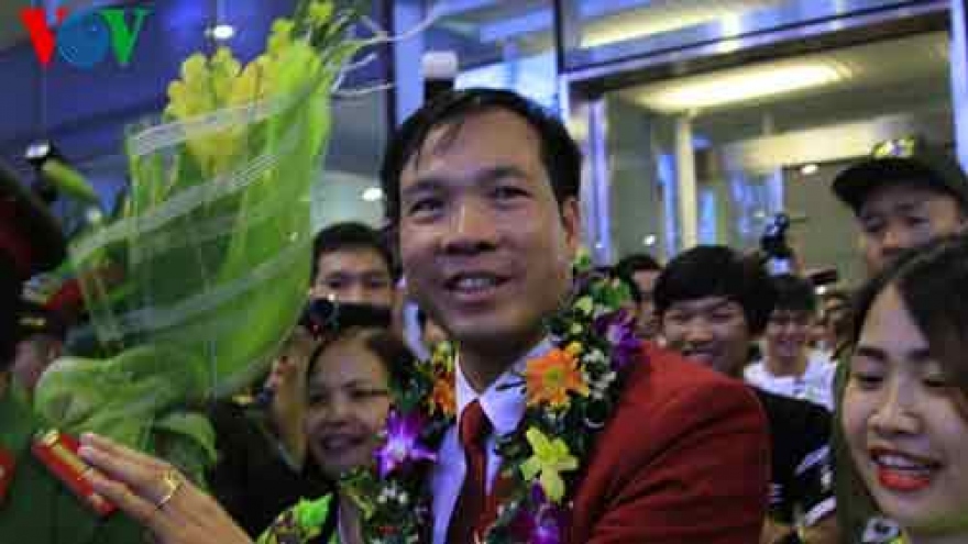 Olympic star Vinh receives hero’s welcome home