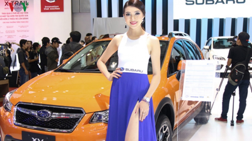 
        In photos: Audi fashion show girls at VIMS 2016 
                          
                      