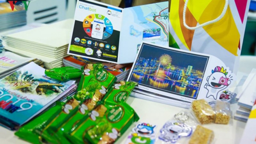 Touring around Southeast Asian countries at Travel Exchange 2019  