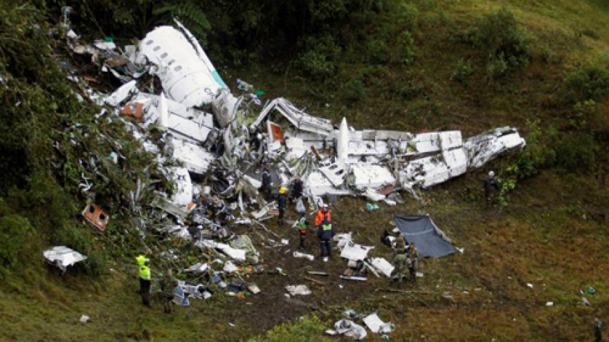 Plane taking Brazilian soccer team to cup final in Colombia crashes, 71 dead