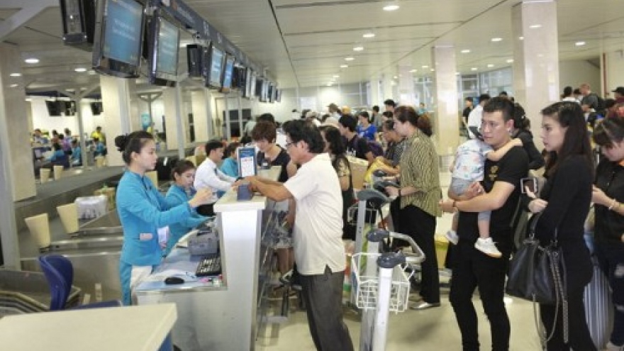 Vietnam tour operators irked by increased airfares