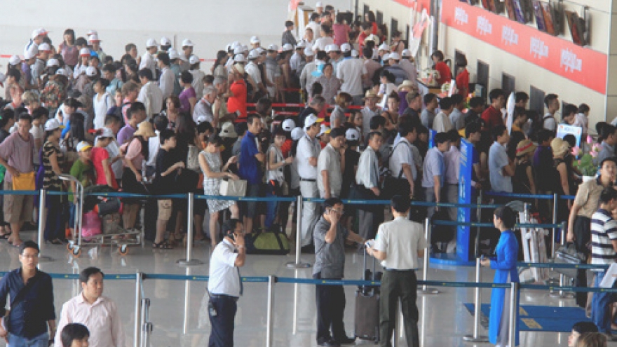 Hanoi airport plans expansion to avoid overload crisis