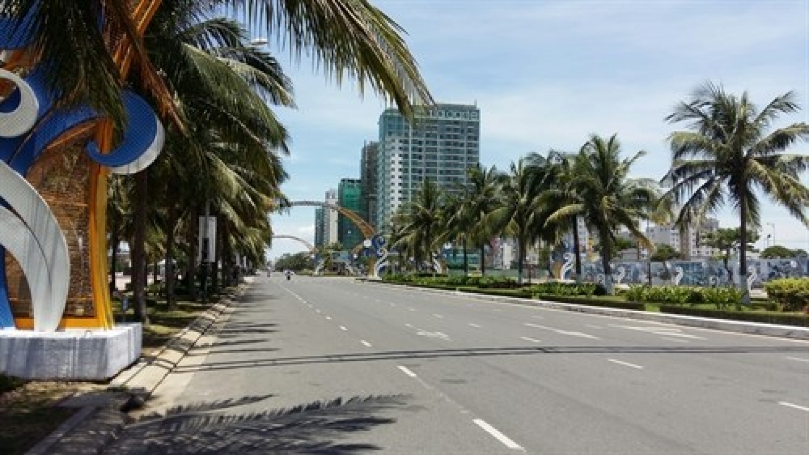 Da Nang to debut open-top double decker buses for tourists