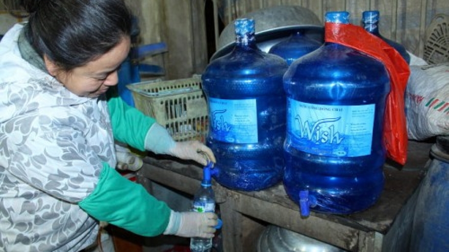 In Vietnam, ‘clean-skin’ alcohol as easy to buy as candy