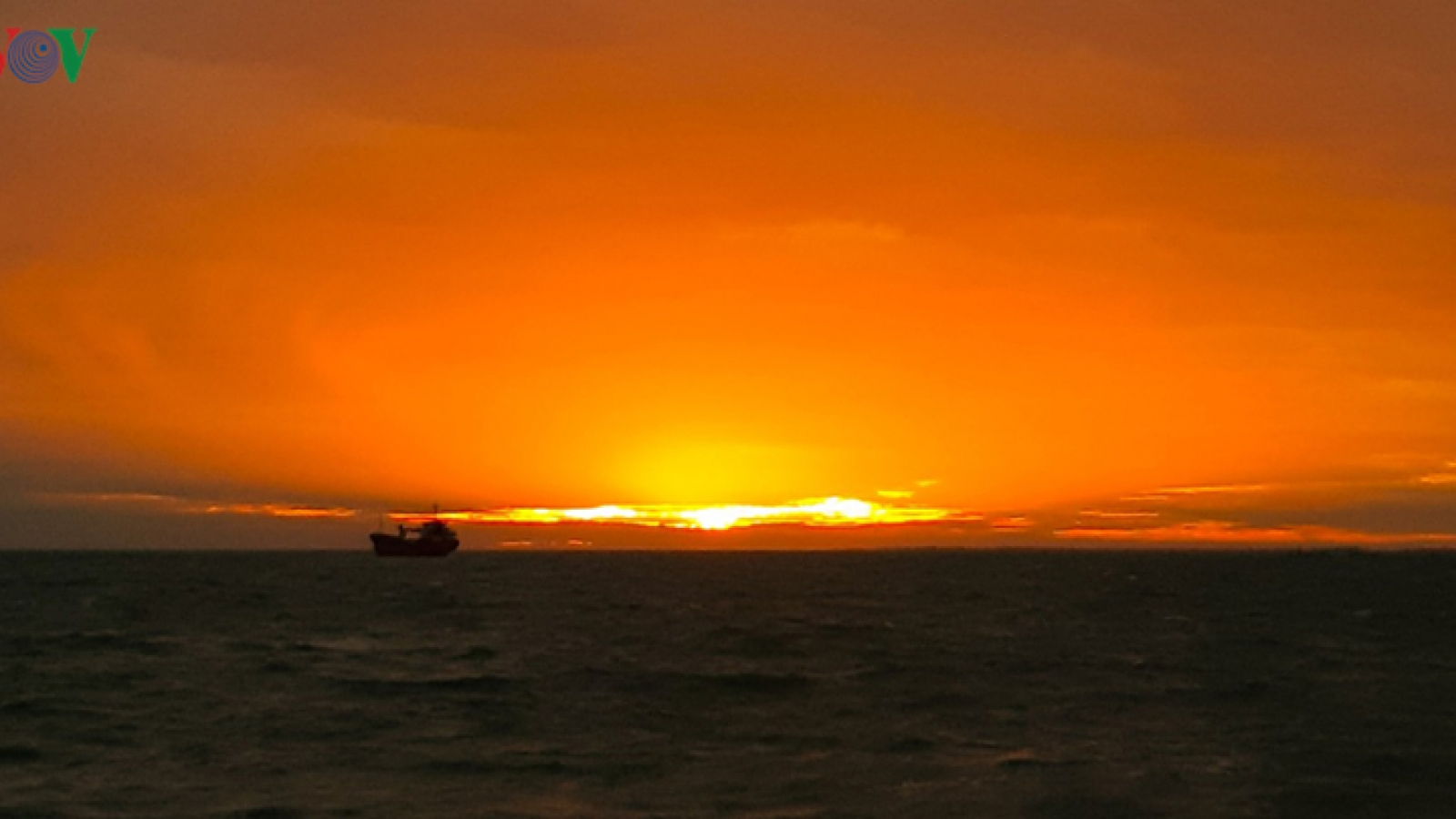 Exploring stunning sunrise of Phu Quy island
