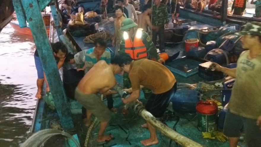 51 fishermen rescued at sea off the coast of Quang Nam