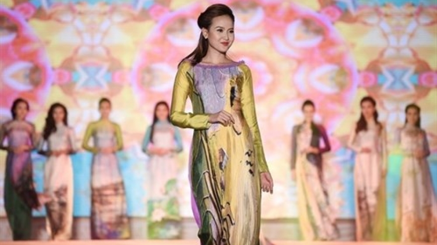 Hanoi to host Ao Dai Festival in October