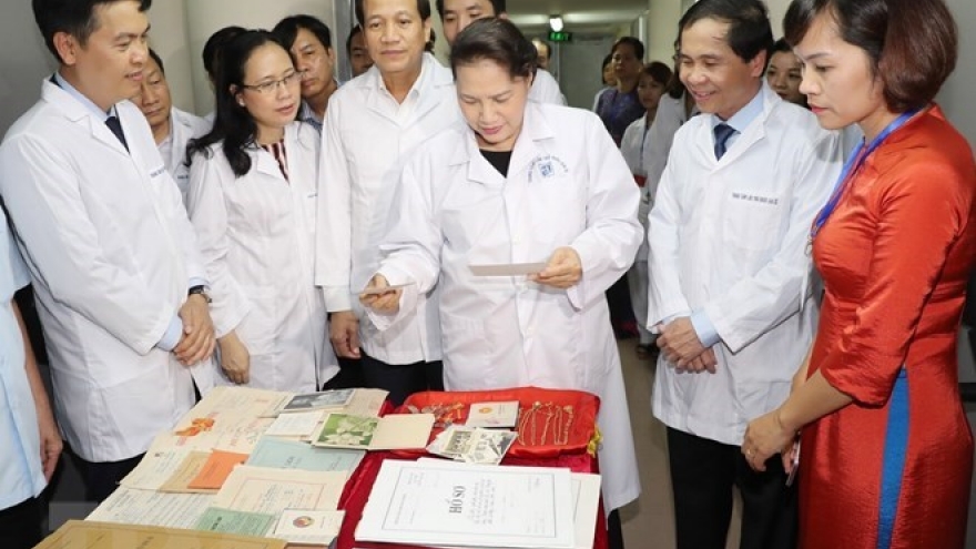 NA Chairwoman visits National Archives Centre