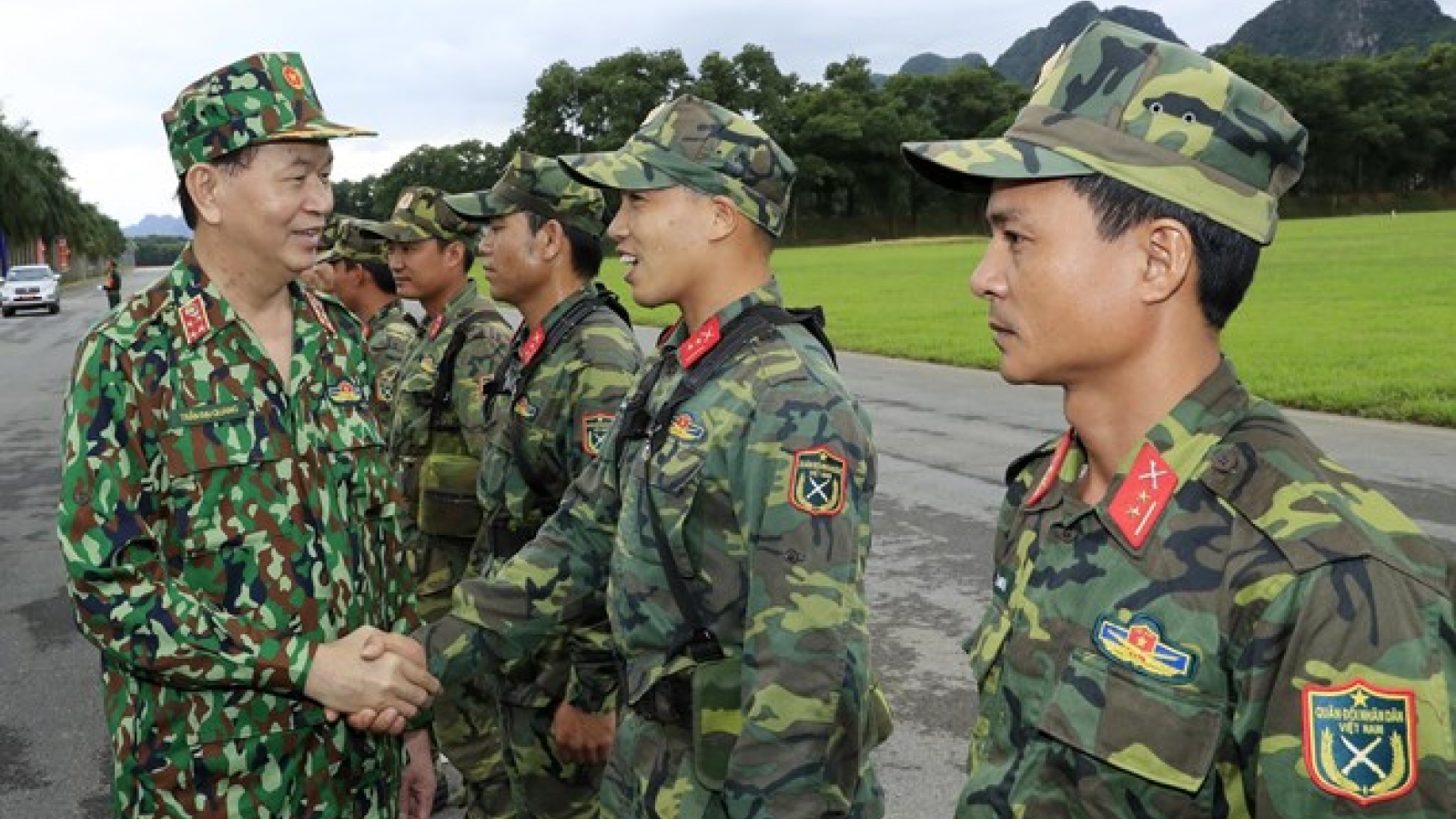 Army must keep improving itself to deserve people’s trust: President