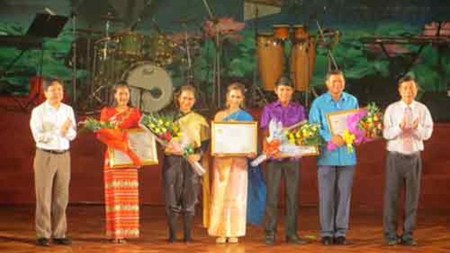 Cultural show featuring five ASEAN countries wraps up in Quang Tri