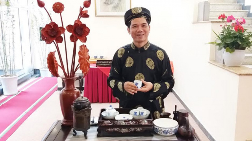 The art of Vietnamese tea